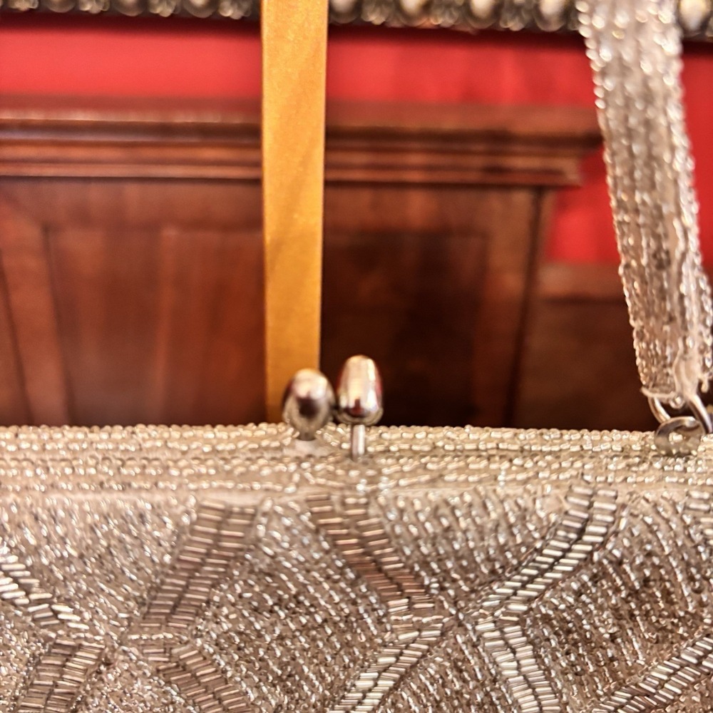 Vintage Walborg Silver Beaded Evening‎ Bag Clutch Kiss Lock Korea 7x5.5 - Picture 3 of 10